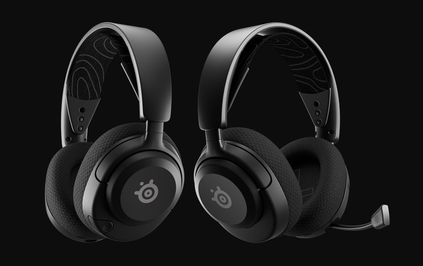 An image of headset Arctis Nova 5 from two angles.