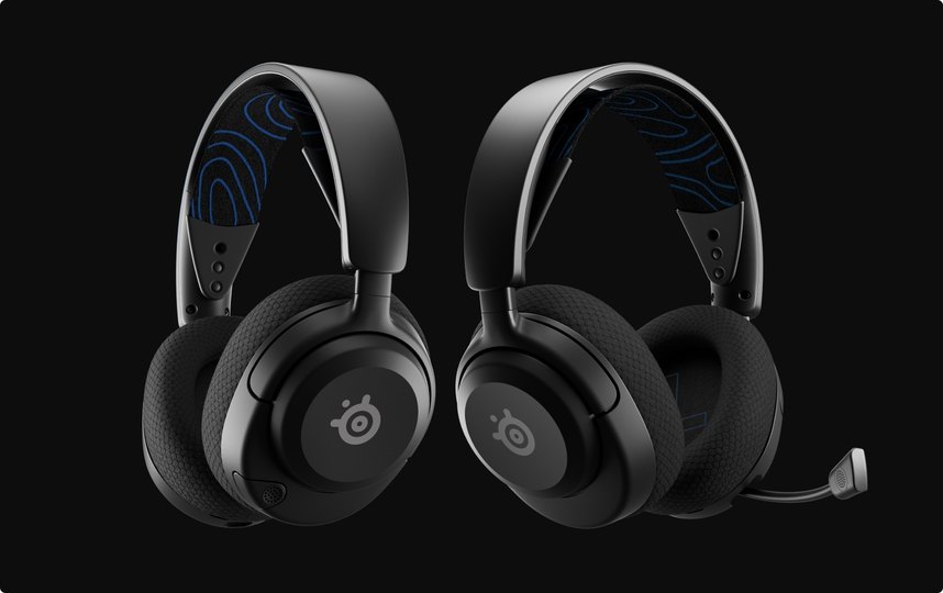 An image of headset Arctis Nova 5P from two angles.