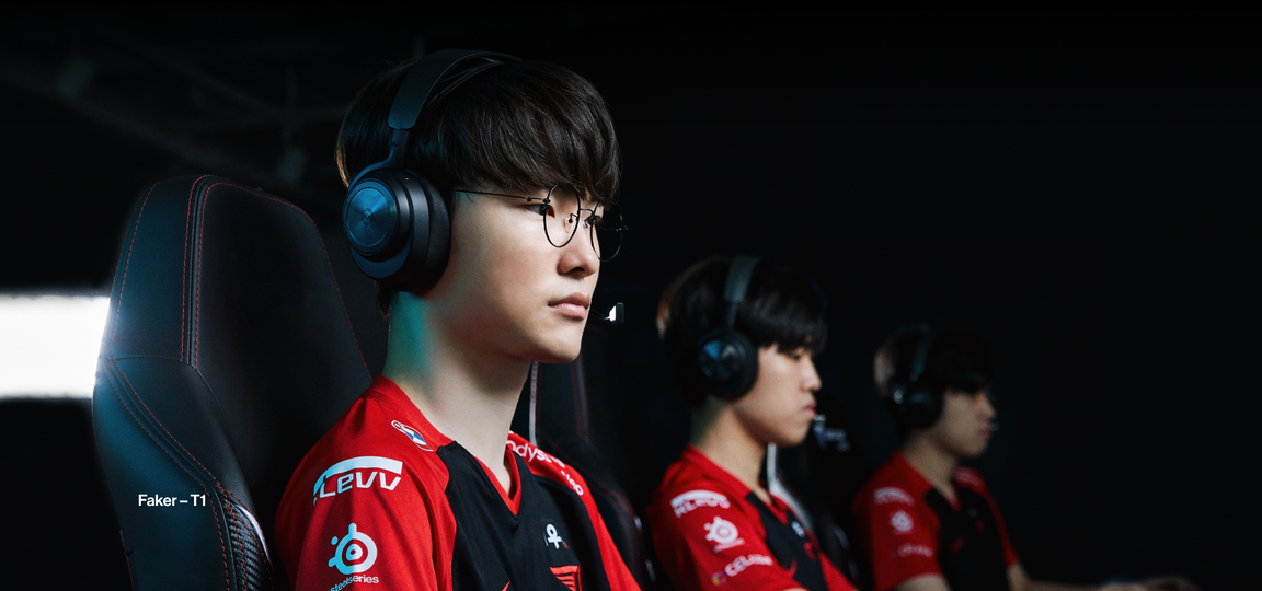 an image showing pro player faker.